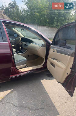 Седан Toyota Avalon 2005 в 