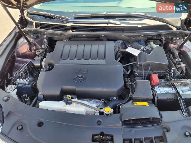 Седан Toyota Avalon 2014 в Харькове
