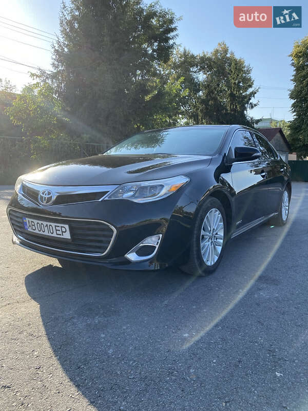 Седан Toyota Avalon 2015 в Могилев-Подольске