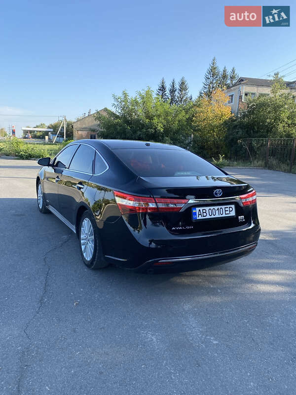 Седан Toyota Avalon 2015 в Могилев-Подольске