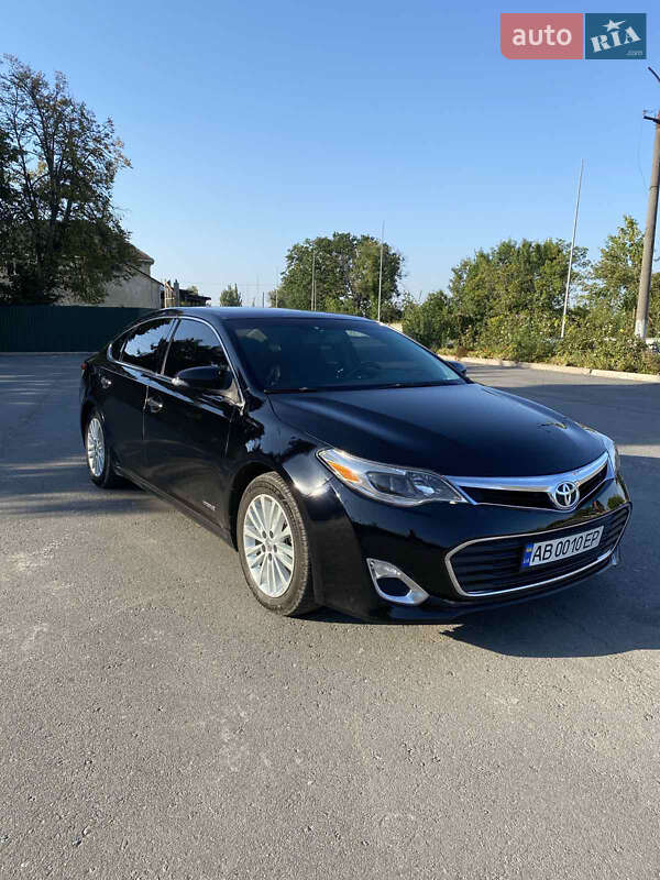 Седан Toyota Avalon 2015 в Могилев-Подольске