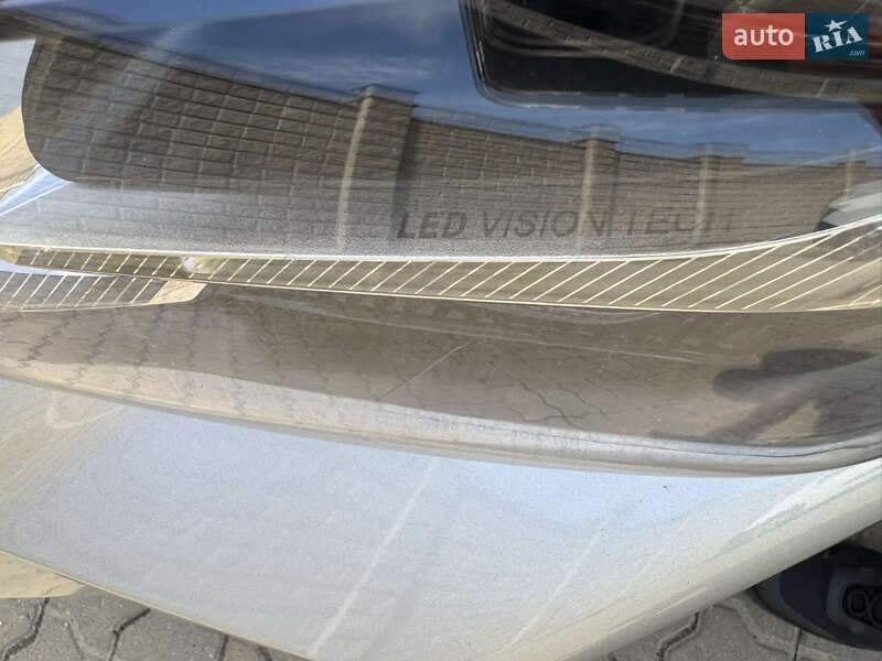 Седан Toyota Avalon 2019 в Черноморске