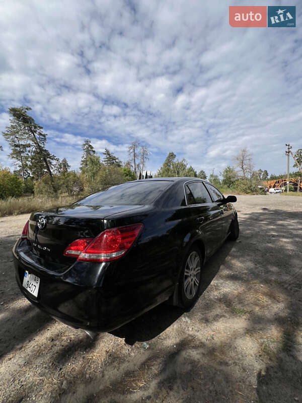 Седан Toyota Avalon 2007 в Киеве