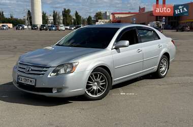 Седан Toyota Avalon 2006 в Киеве