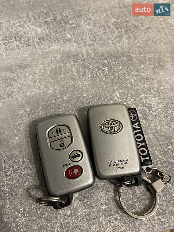 Седан Toyota Avalon 2007 в Киеве