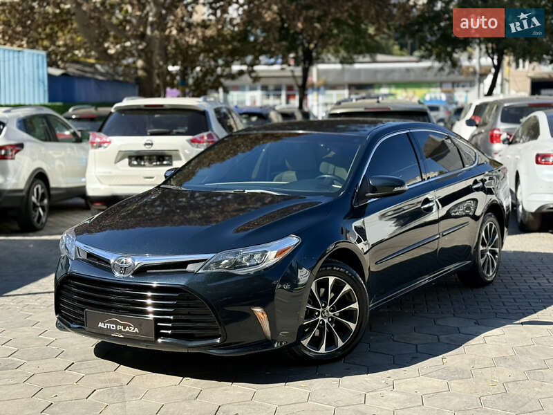 Седан Toyota Avalon 2016 в Одесі