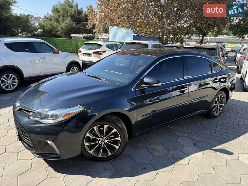 Седан Toyota Avalon 2016 в Одесі