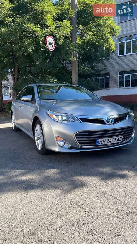 Седан Toyota Avalon 2015 в Одессе