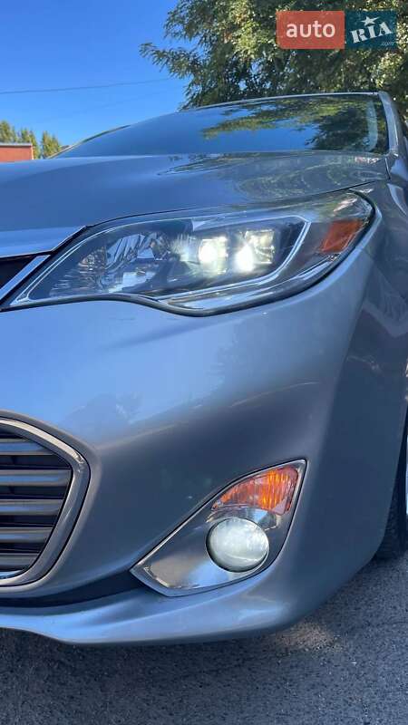 Седан Toyota Avalon 2015 в Одессе