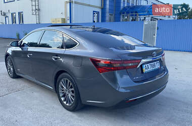 Седан Toyota Avalon 2015 в 