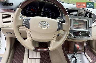 Седан Toyota Avalon 2011 в 