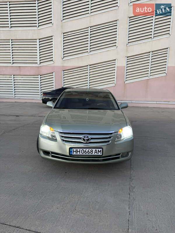 Седан Toyota Avalon 2006 в Одессе