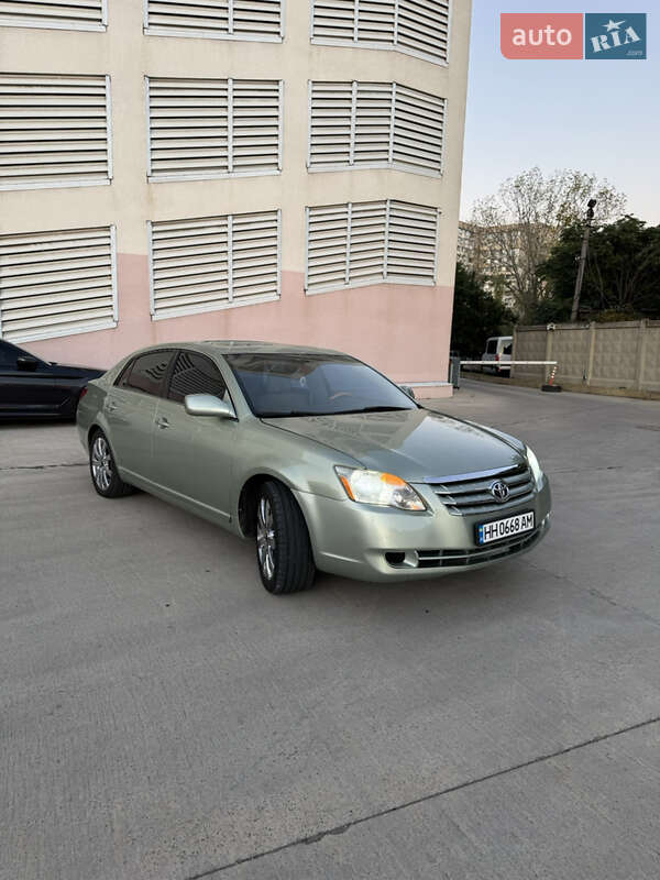Седан Toyota Avalon 2006 в Одессе