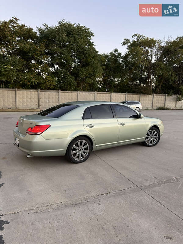 Седан Toyota Avalon 2006 в Одессе