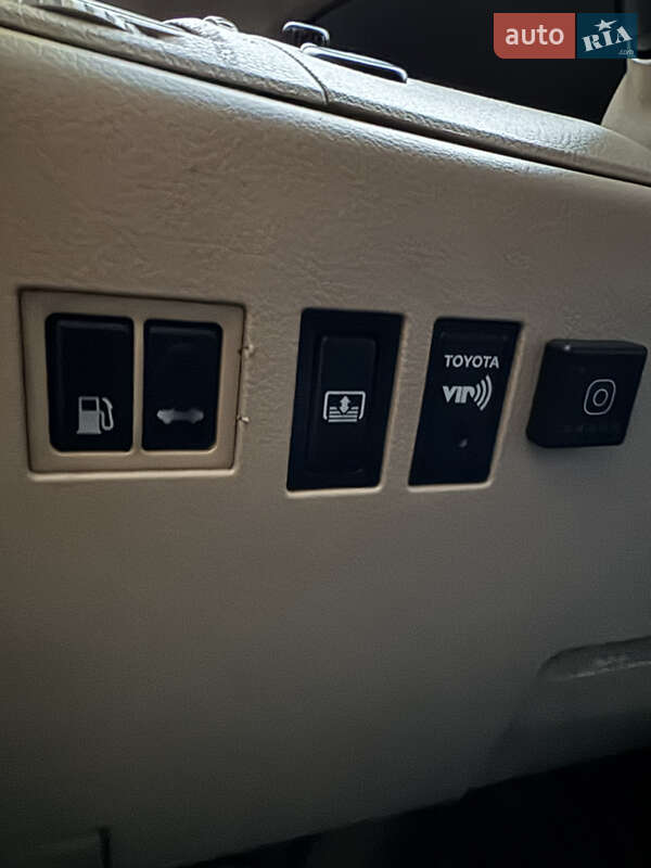 Седан Toyota Avalon 2006 в Одессе