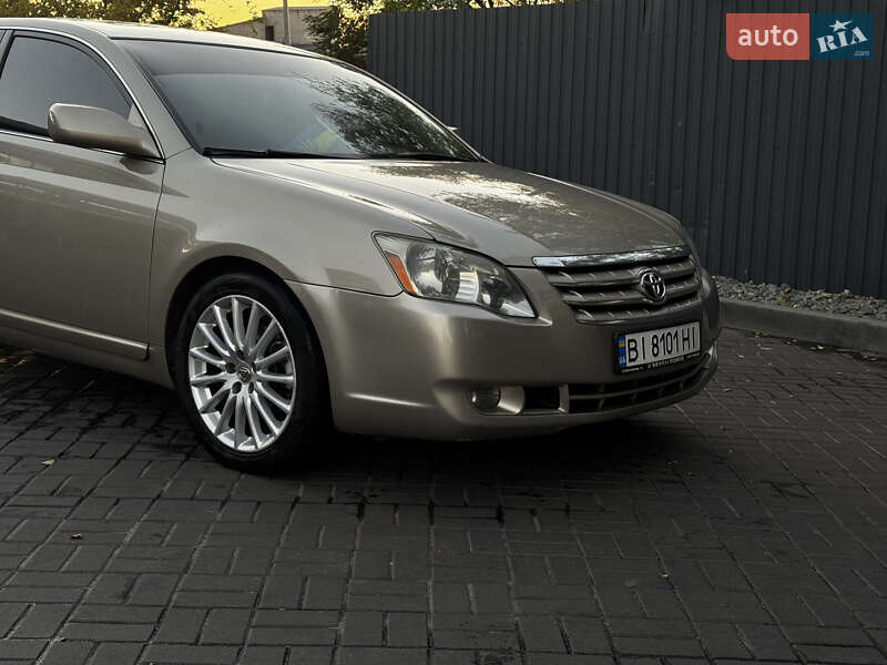 Седан Toyota Avalon 2006 в 