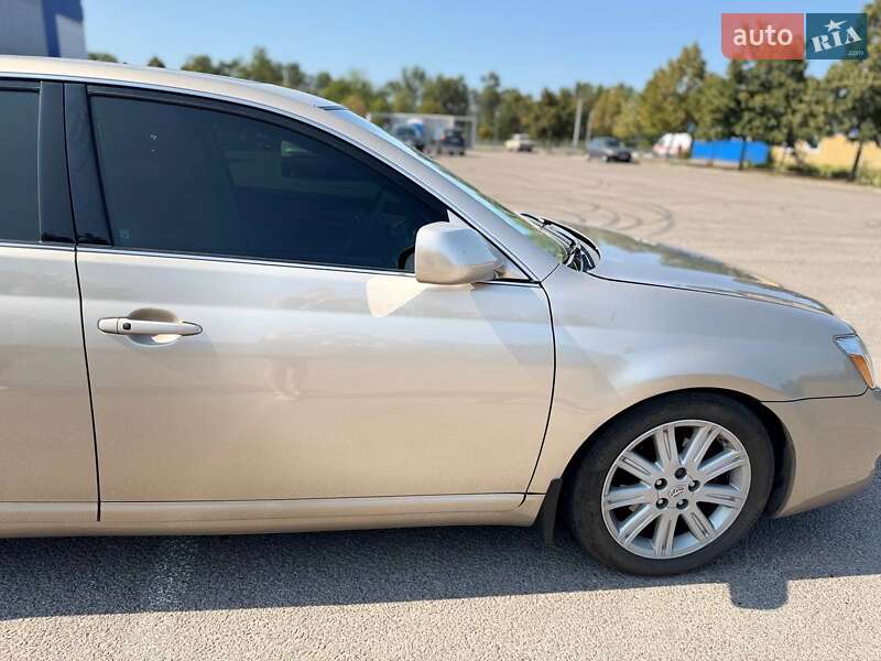 Седан Toyota Avalon 2007 в Днепре