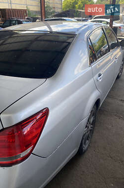 Седан Toyota Avalon 2006 в Києві