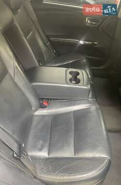 Седан Toyota Avalon 2015 в 