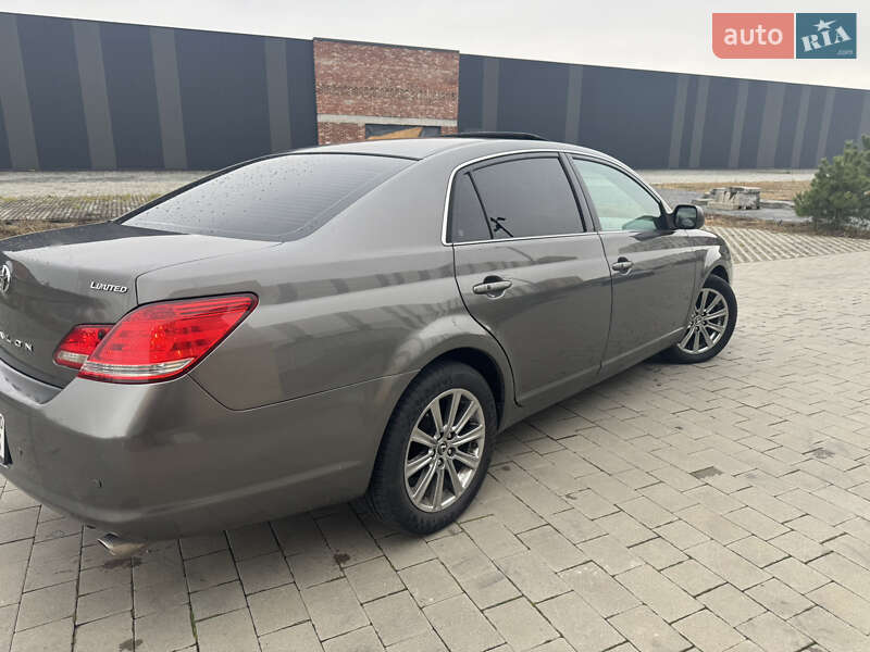 Седан Toyota Avalon 2007 в Хмельницком