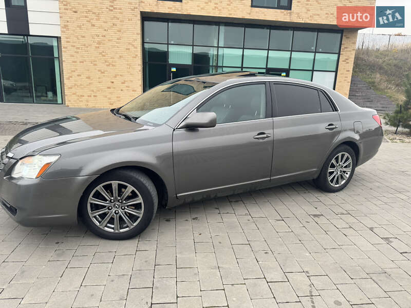 Седан Toyota Avalon 2007 в Хмельницком