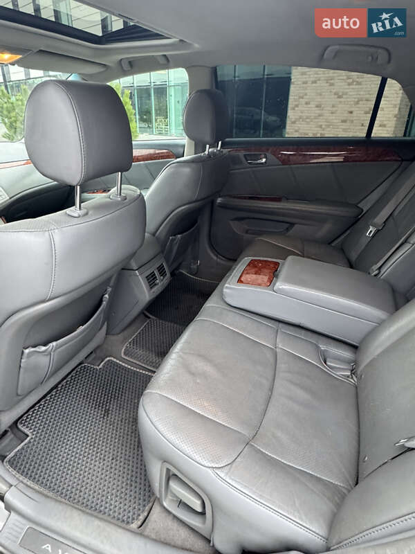 Седан Toyota Avalon 2007 в Хмельницком