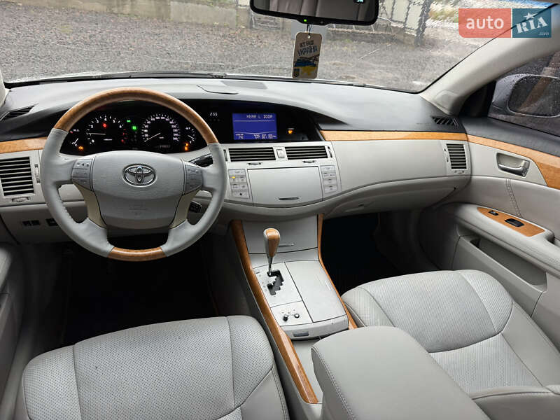 Седан Toyota Avalon 2006 в Одесі