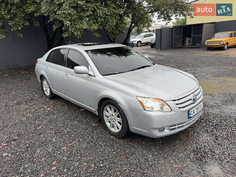 Седан Toyota Avalon 2006 в Одесі