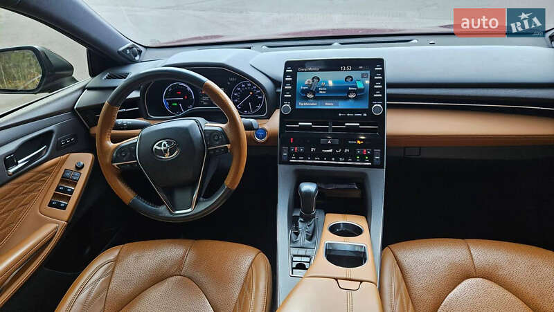 Седан Toyota Avalon 2020 в Киеве