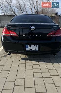Седан Toyota Avalon 2006 в Івано-Франківську