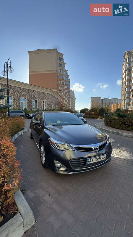 Седан Toyota Avalon 2013 в Киеве фото 6 Седан Toyota Avalon 2013 в Киеве