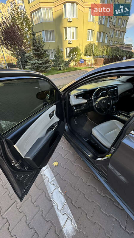 Седан Toyota Avalon 2013 в Киеве фото 20 Седан Toyota Avalon 2013 в Киеве