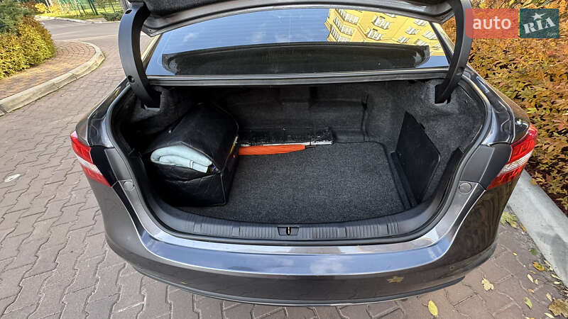 Седан Toyota Avalon 2013 в Киеве фото 32 Седан Toyota Avalon 2013 в Киеве