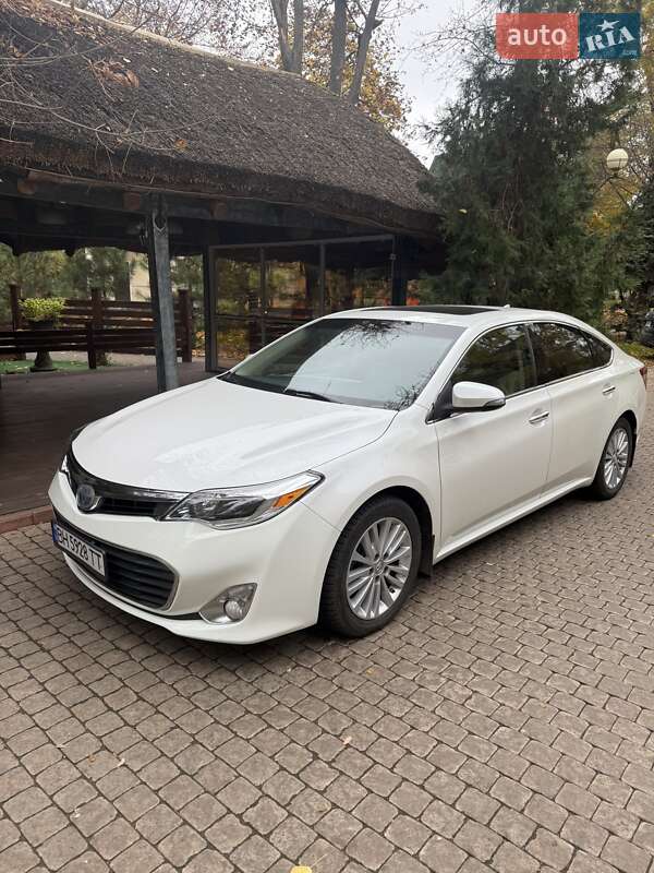 Седан Toyota Avalon 2013 в Одессе