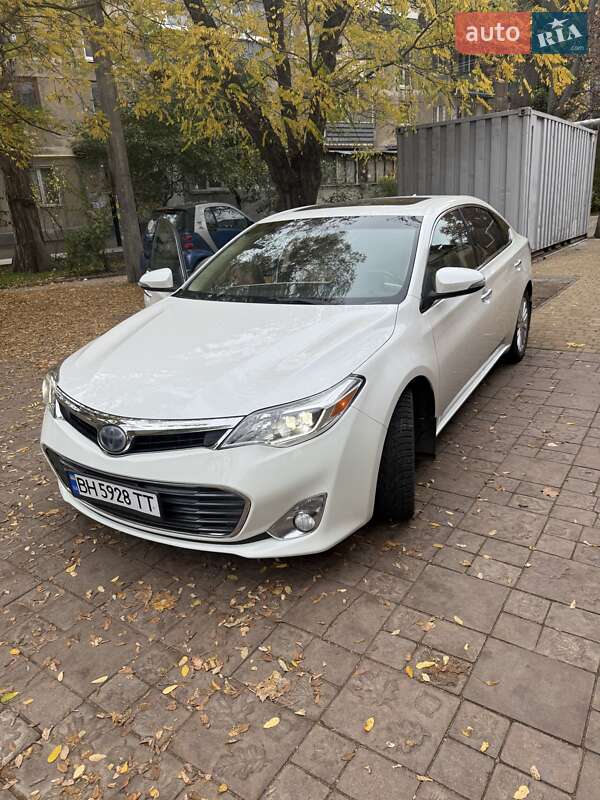 Седан Toyota Avalon 2013 в Одессе