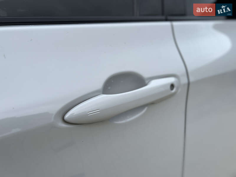 Седан Toyota Avalon 2020 в Львове фото 18 Седан Toyota Avalon 2020 в Львове