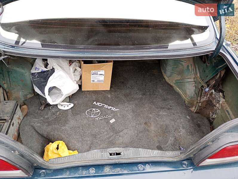 Седан Toyota Avalon 1995 в Харкові