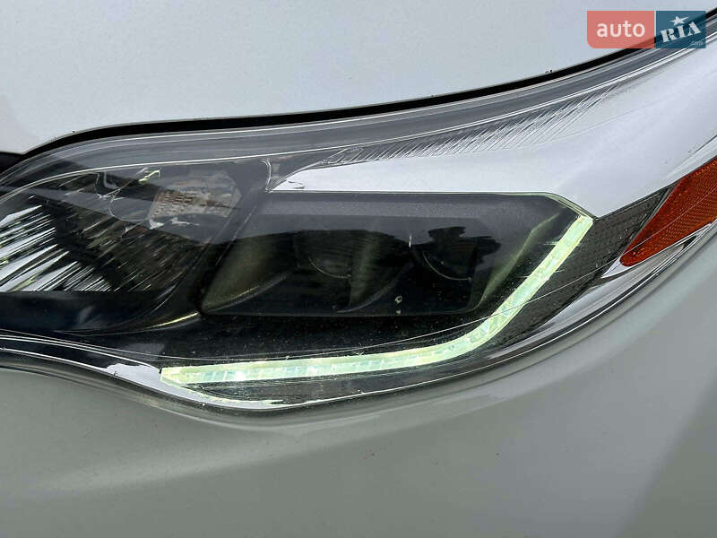 Седан Toyota Avalon 2013 в Одессе