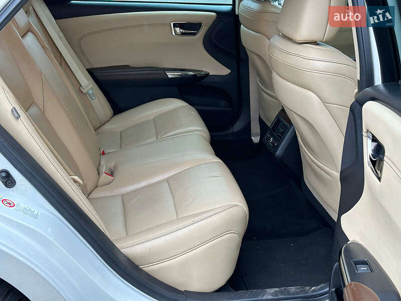 Седан Toyota Avalon 2013 в Одессе