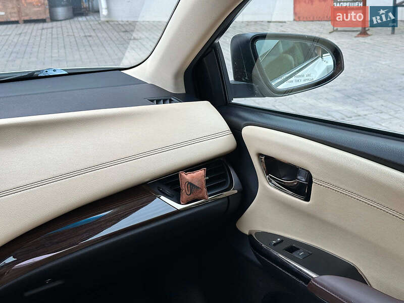 Седан Toyota Avalon 2013 в Одессе