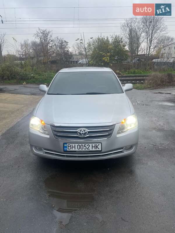 Седан Toyota Avalon 2006 в Одессе