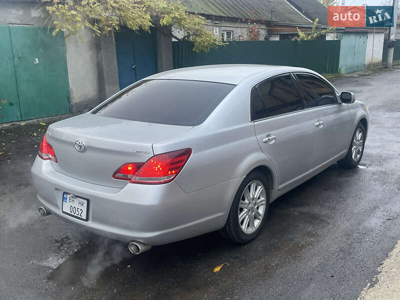 Седан Toyota Avalon 2006 в Одессе