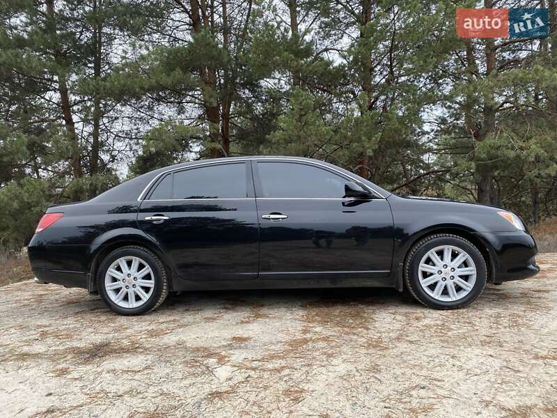 Седан Toyota Avalon 2007 в Черкасах
