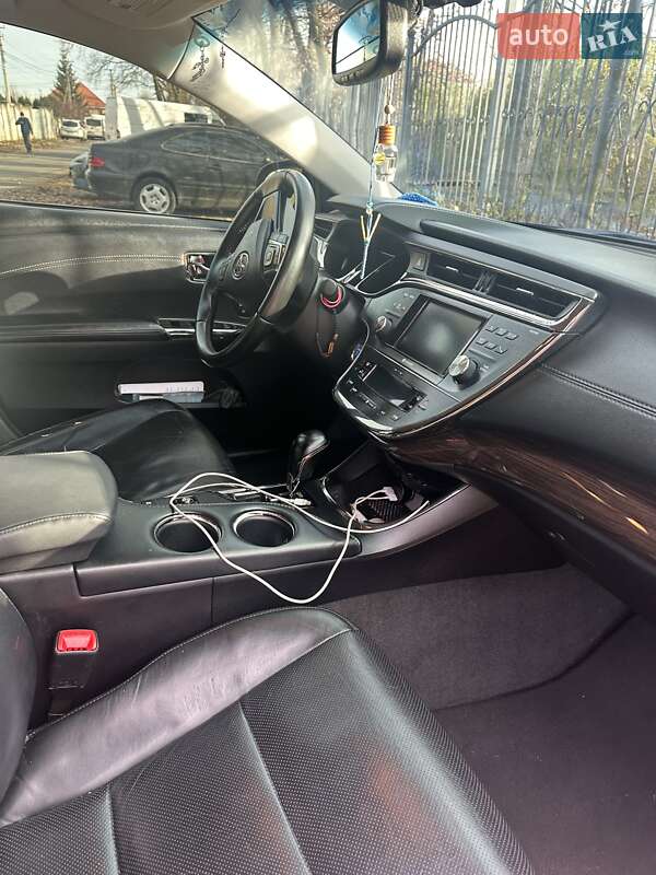 Седан Toyota Avalon 2014 в Києві