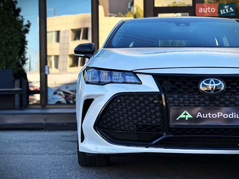Седан Toyota Avalon 2018 в Києві фото 4 Седан Toyota Avalon 2018 в Києві