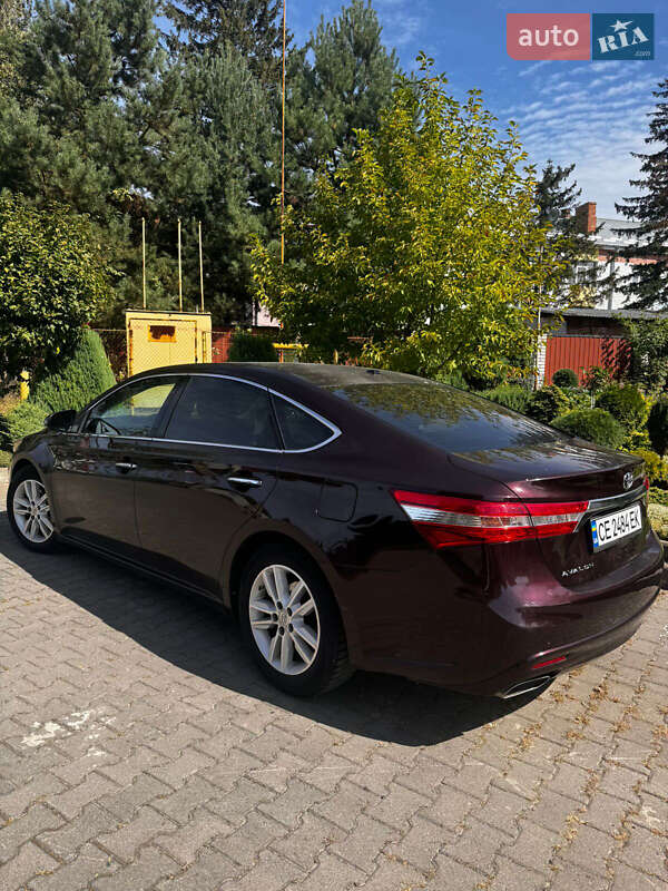 Седан Toyota Avalon 2015 в Ужгороде