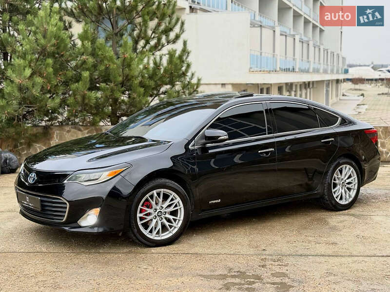 Toyota Avalon 2015