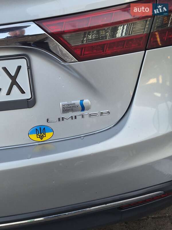 Седан Toyota Avalon 2018 в Киеве