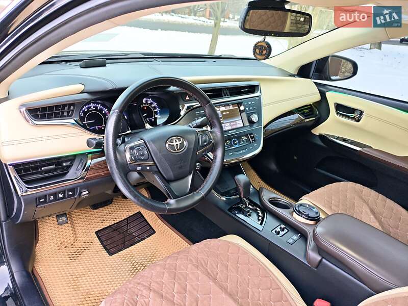 Седан Toyota Avalon 2013 в Запорожье