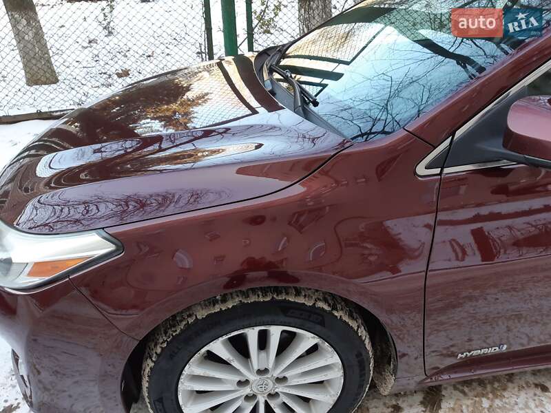 Седан Toyota Avalon 2013 в Киеве